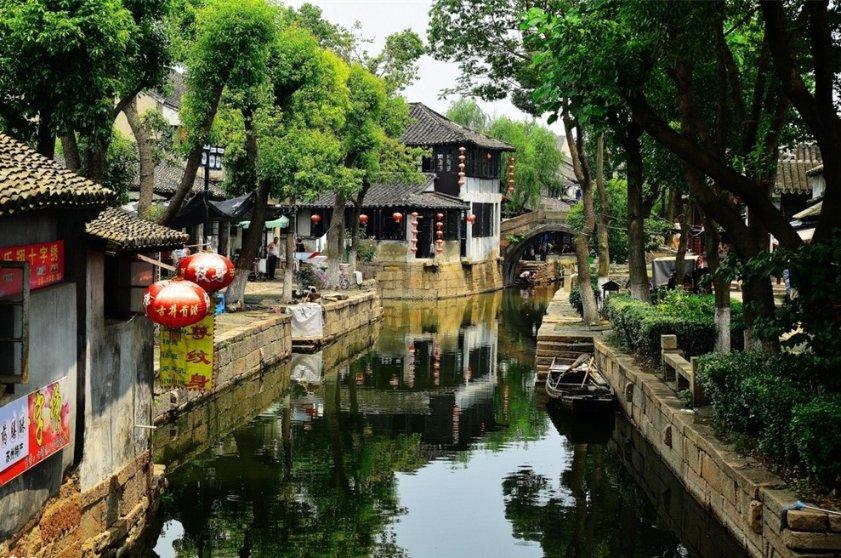 贪官被判死刑，临死前拿出500年前免死金牌，朱元璋为何会饶了他一命？游戏画面